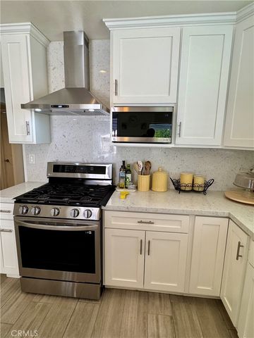1205 S Flower, Santa Ana, CA 92707