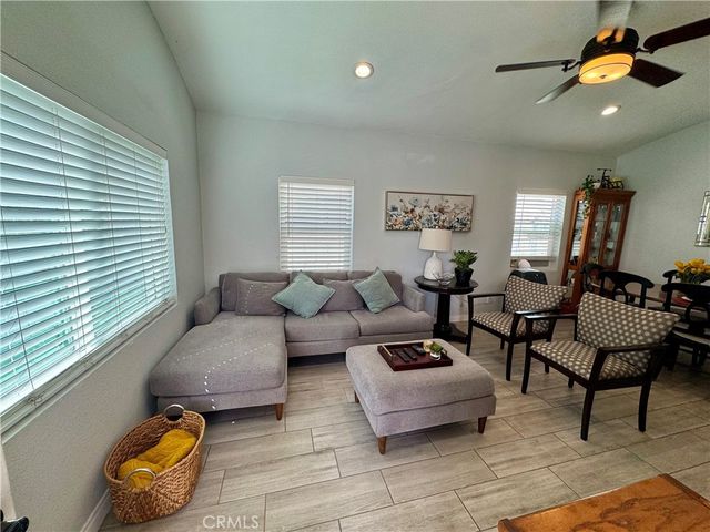 1205 S Flower, Santa Ana, CA 92707