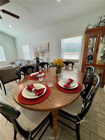 1205 S Flower, Santa Ana, CA 92707