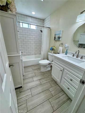 1205 S Flower, Santa Ana, CA 92707