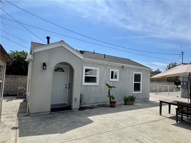 1205 S Flower, Santa Ana, CA 92707