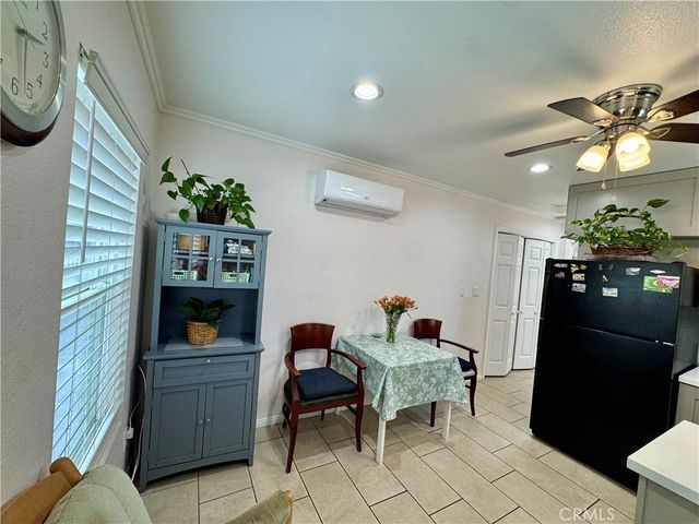 1205 S Flower, Santa Ana, CA 92707