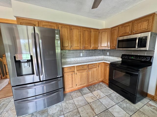 7739 Westerville Drive, Clayton, IN 46118