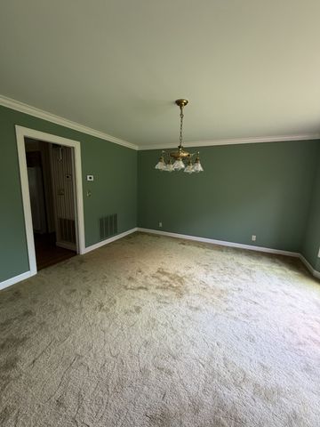 202 Oak Hill Dr, Mcminnville, TN 37110
