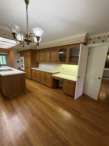 202 Oak Hill Dr, Mcminnville, TN 37110