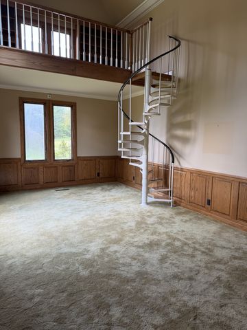 202 Oak Hill Dr, Mcminnville, TN 37110