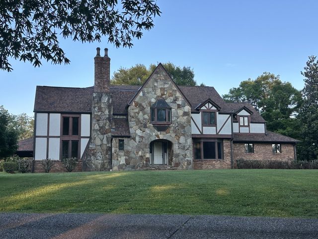 202 Oak Hill Dr, Mcminnville, TN 37110
