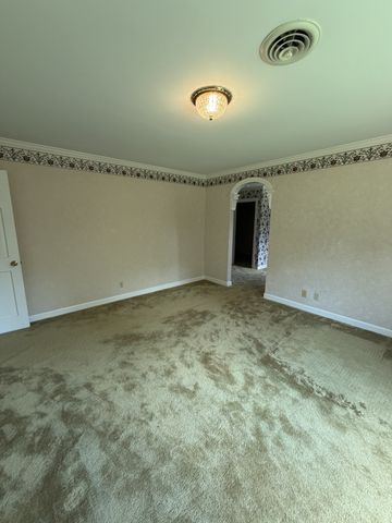 202 Oak Hill Dr, Mcminnville, TN 37110
