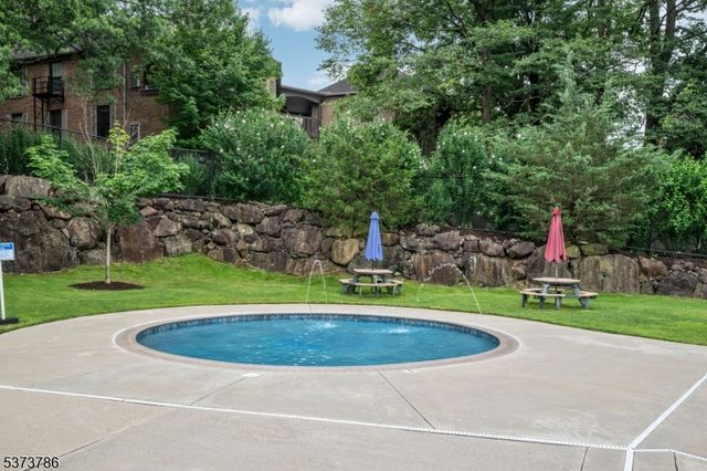 181 Long Hill Road 12, Little Falls Twp., NJ 07424