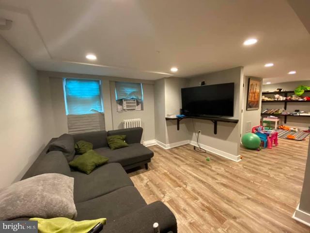 7903 WOODBURY DR, Silver Spring, MD 20910