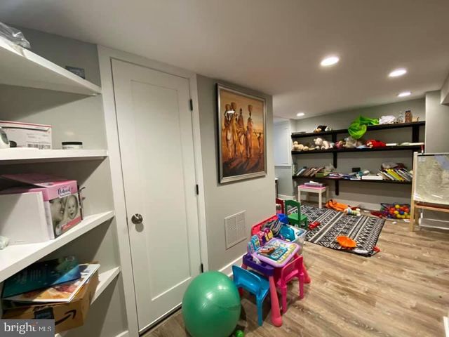 7903 WOODBURY DR, Silver Spring, MD 20910