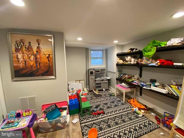 7903 WOODBURY DR, Silver Spring, MD 20910