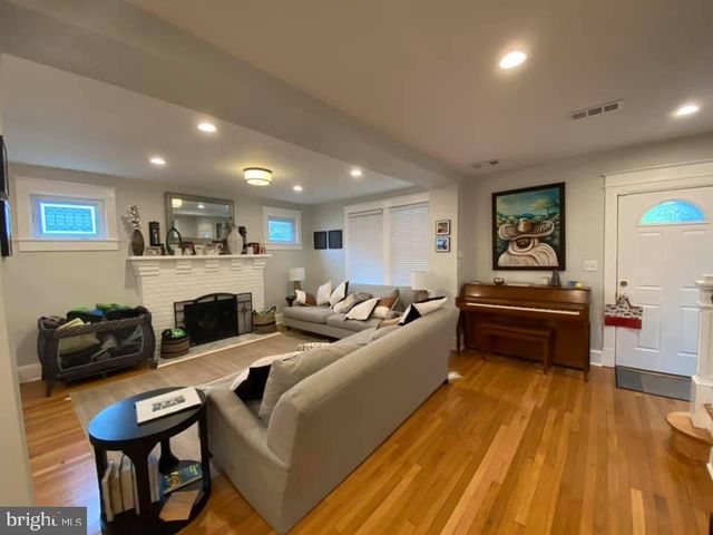 7903 WOODBURY DR, Silver Spring, MD 20910