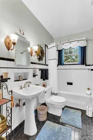 415 Wesley Avenue, Ferguson, MO 63135