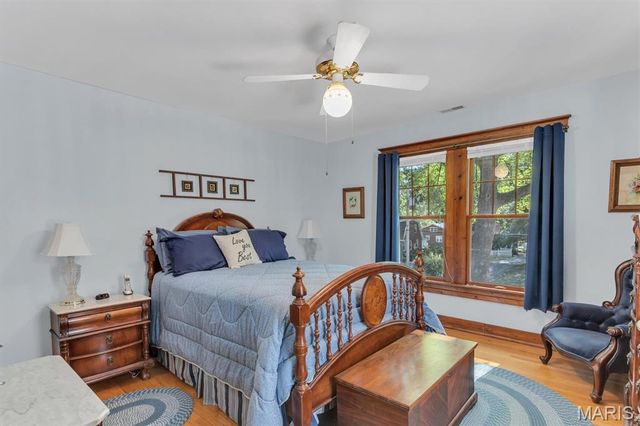 415 Wesley Avenue, Ferguson, MO 63135