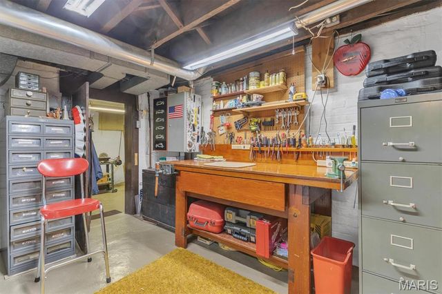 415 Wesley Avenue, Ferguson, MO 63135