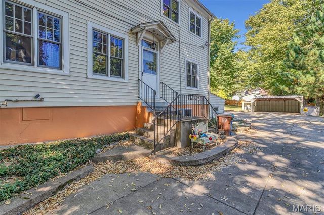 415 Wesley Avenue, Ferguson, MO 63135