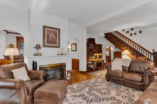 415 Wesley Avenue, Ferguson, MO 63135