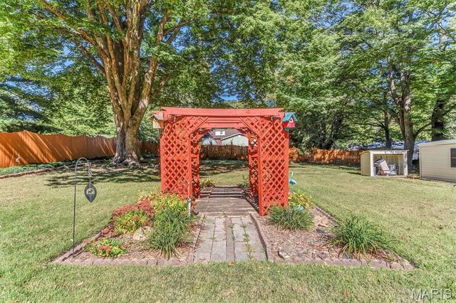 415 Wesley Avenue, Ferguson, MO 63135