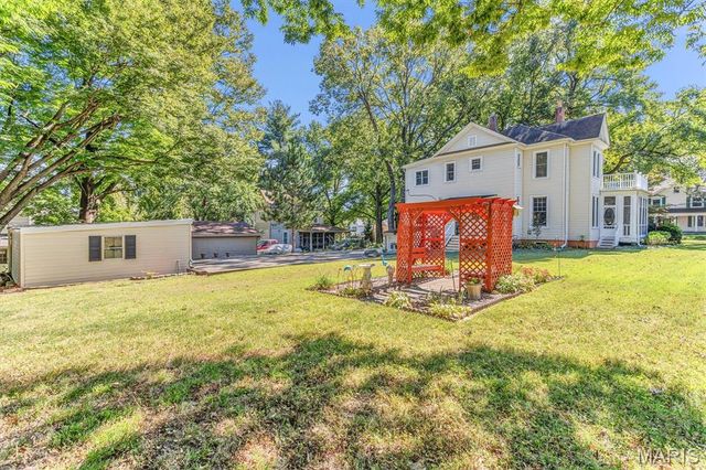 415 Wesley Avenue, Ferguson, MO 63135