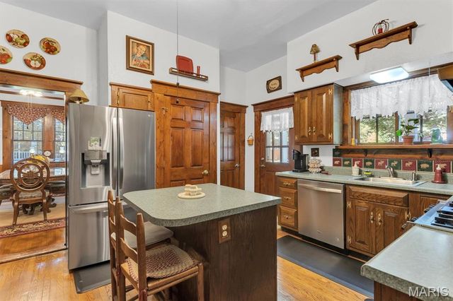 415 Wesley Avenue, Ferguson, MO 63135