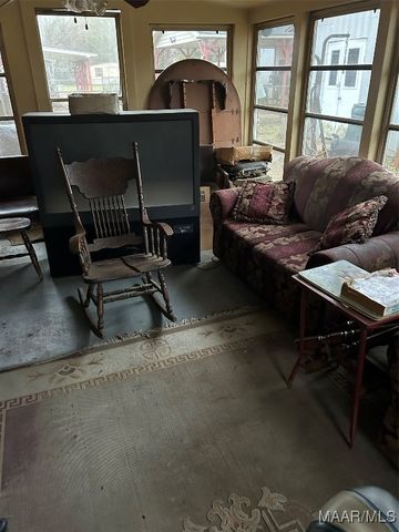 22 Glendale Drive, Selma, AL 36701