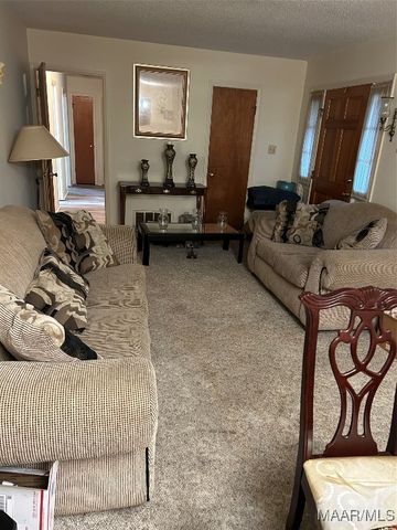 22 Glendale Drive, Selma, AL 36701