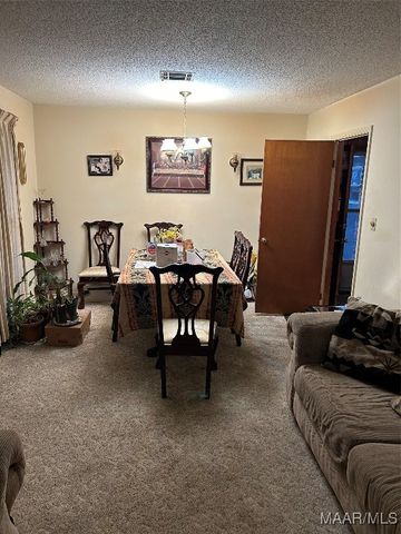 22 Glendale Drive, Selma, AL 36701