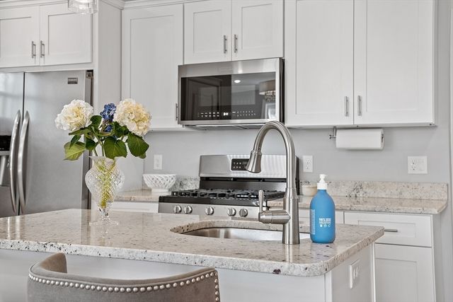 41 Washington B, Newburyport, MA 01950