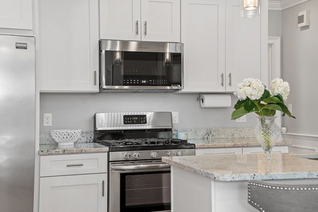 41 Washington B, Newburyport, MA 01950