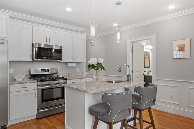 41 Washington B, Newburyport, MA 01950