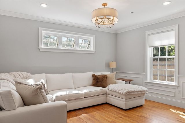 41 Washington B, Newburyport, MA 01950