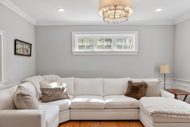 41 Washington B, Newburyport, MA 01950