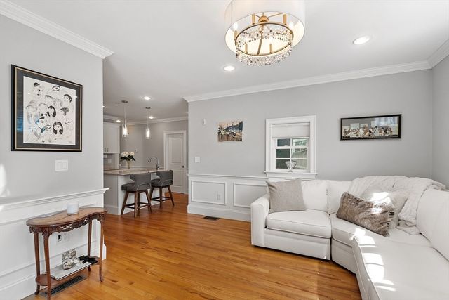 41 Washington B, Newburyport, MA 01950