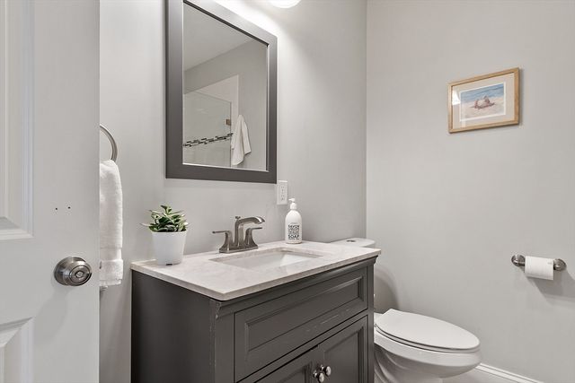 41 Washington B, Newburyport, MA 01950