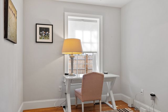 41 Washington B, Newburyport, MA 01950