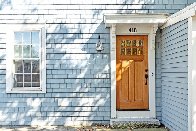 41 Washington B, Newburyport, MA 01950