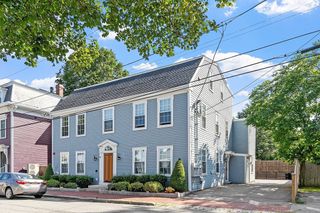 41 Washington B, Newburyport, MA 01950