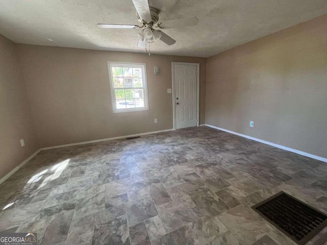 3206 Lakeland Lane, Gainesville, GA 30506