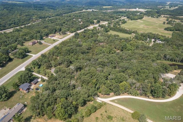 10576 Union Drive, Ste Genevieve, MO 63670