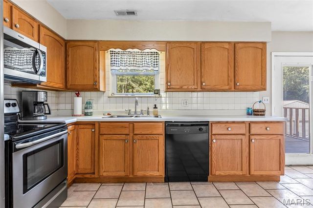 10576 Union Drive, Ste Genevieve, MO 63670