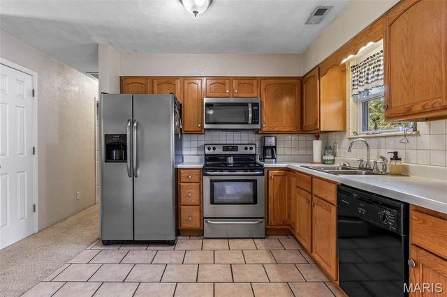 10576 Union Drive, Ste Genevieve, MO 63670