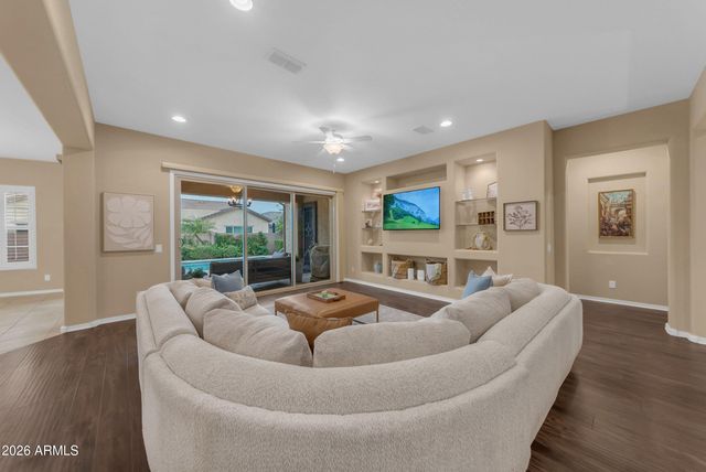 11115 E TARRAGON Avenue, Mesa, AZ 85212
