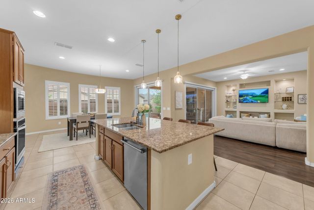 11115 E TARRAGON Avenue, Mesa, AZ 85212
