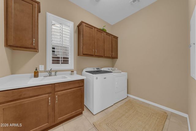 11115 E TARRAGON Avenue, Mesa, AZ 85212