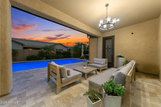 11115 E TARRAGON Avenue, Mesa, AZ 85212