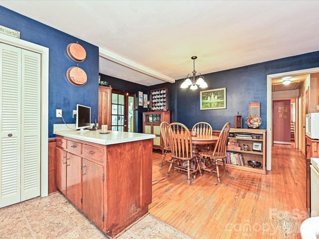 720 Aintree Road, Charlotte, NC 28215