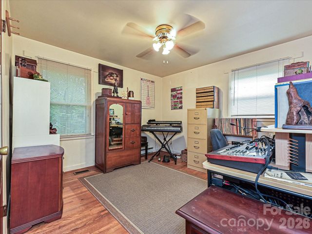 720 Aintree Road, Charlotte, NC 28215