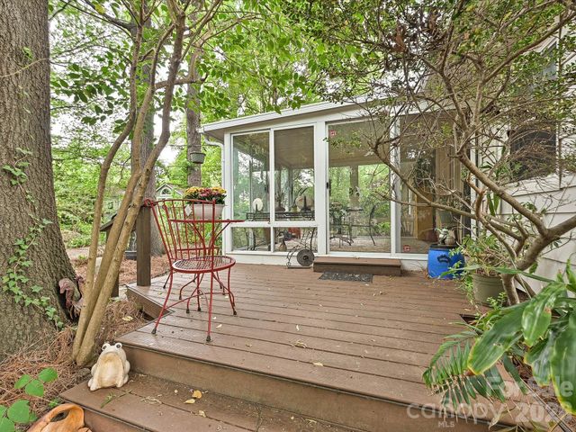 720 Aintree Road, Charlotte, NC 28215