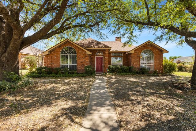 201 Brian Way, Red Oak, TX 75154